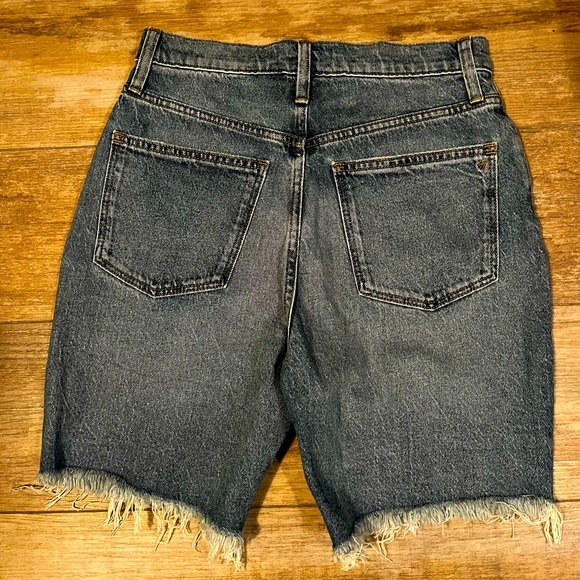 Madewell NWT Mom Jean Shorts - Picture 2 of 3
